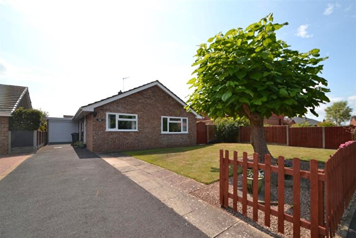 2 Bedroom Detached Bungalow For Sale In The Beeches, Upton-Upon-Severn, Worcester, WR8