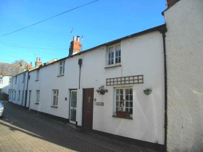 2 Bedroom Terraced House To Rent In Corner Gardens, Stratton, Bude, EX23