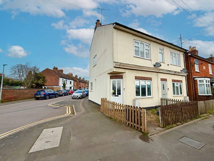 2 Bedroom Semi Detached House For Sale In Leighton Road, Wing, LU7