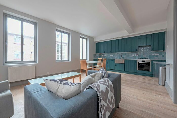 2 Bedroom Flat To Rent In Red Lion Street, London, WC1R