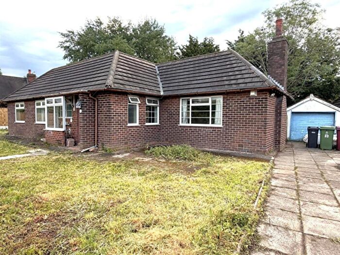 Detached Bungalow For Sale In Wearish Lane, Westhoughton, Bolton, BL5