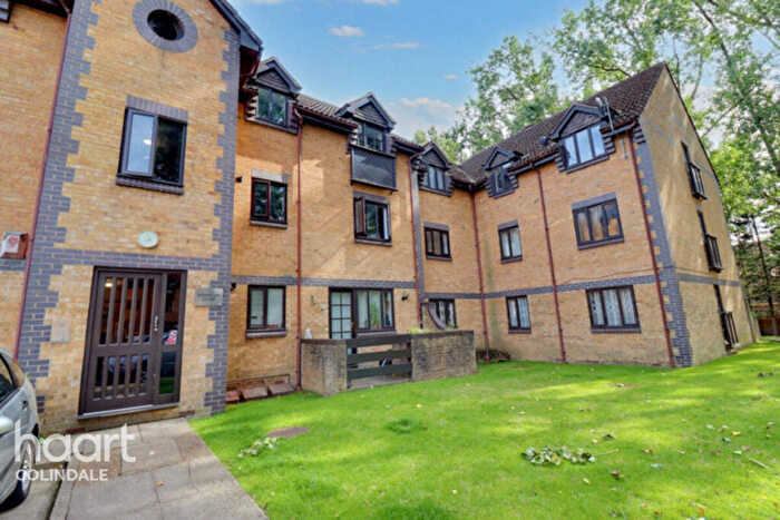 1 Bedroom Flat For Sale In Stonechat Court, Swan Drive, NW9