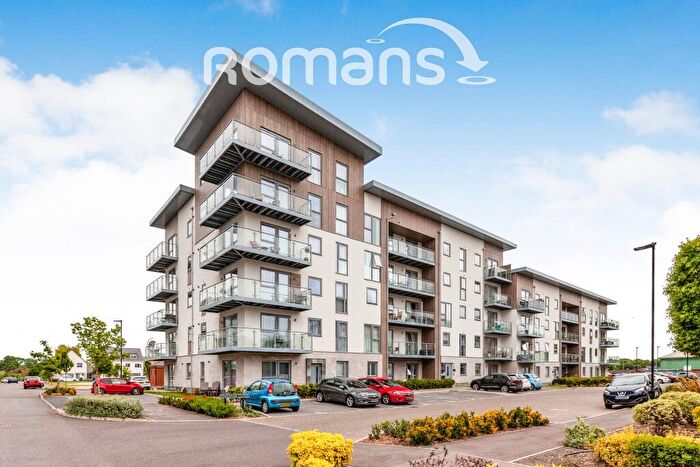 2 Bedroom Flat To Rent In Kingston Close, Maidenhead, Berkshire, SL6