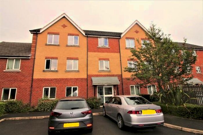 2 Bedroom Flat To Rent In Ashwood Close, Alvaston, Derby, DE24