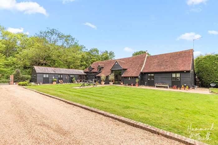 6 Bedroom Barn Conversion To Rent In Woodside, Epping, CM16