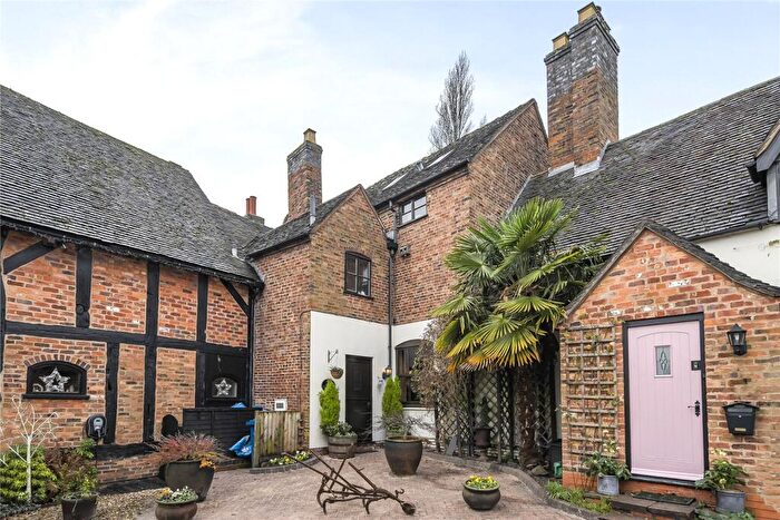 5 Bedroom Cottage For Sale In Church Farm Mews, Dosthill, Tamworth, Staffordshire, B77