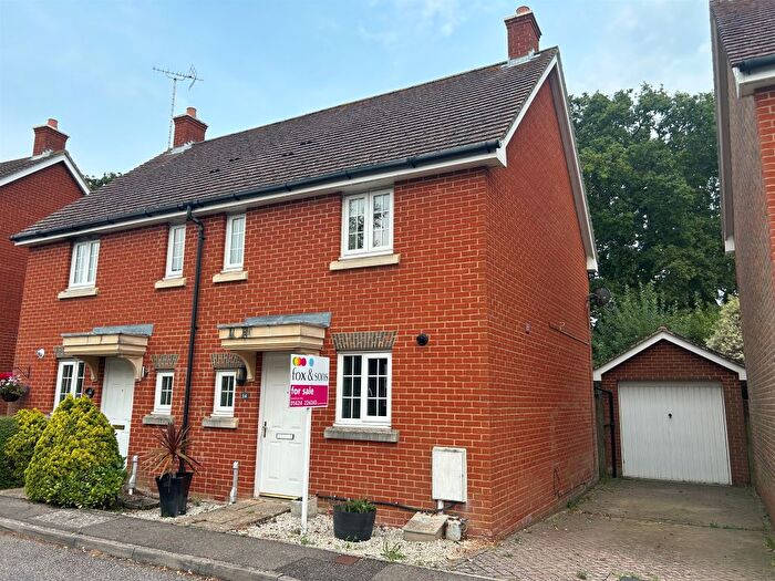 2 Bedroom Semi-detached House For Sale In Woodlands, Bexhill-On-Sea, TN39