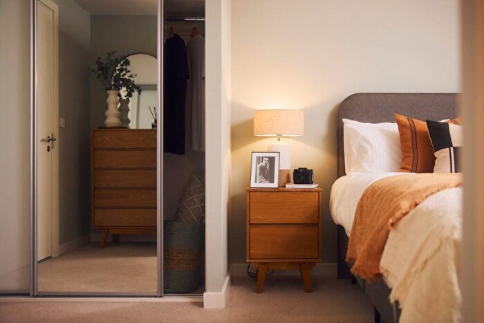 1 Bedroom Apartment To Rent In Chapel Street, Manchester, Greater Manchester, M3