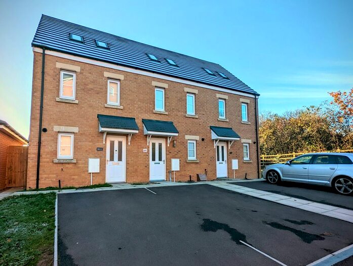 3 Bedroom Terraced House To Rent In Ffordd Cadfan, Bridgend, CF31