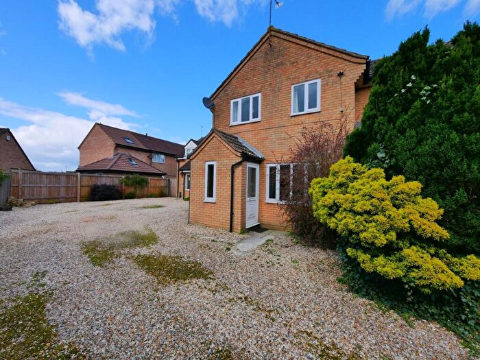 3 Bedroom Semi-Detached House To Rent In Pheasant Way, Cirencester, GL7