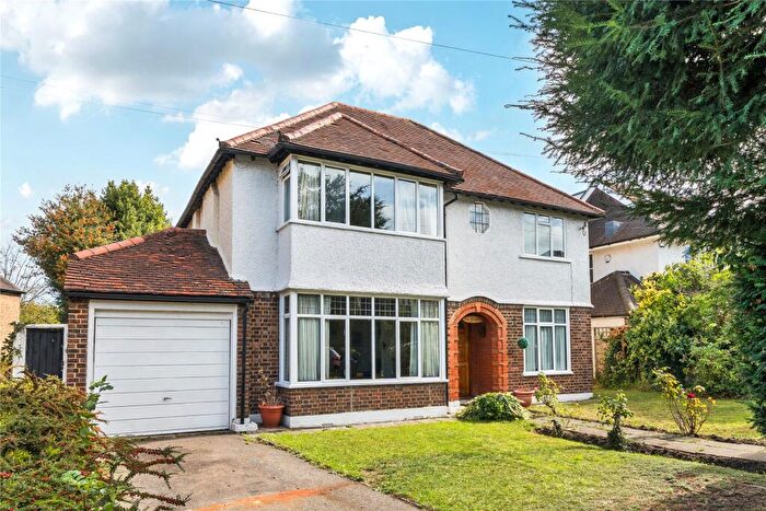 4 Bedroom Detached House For Sale In Downs Bridge Road, Beckenham, BR3