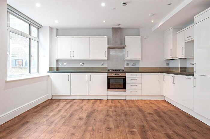 2 Bedroom Apartment To Rent In Saffron Hill, London, EC1N