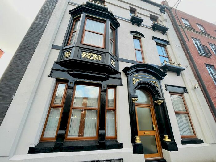 16 Bedroom Terraced House To Rent In Cavendish Street, Manchester, M15