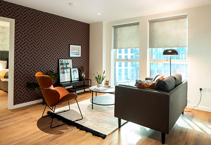 1 Bedroom Flat To Rent In Fizzy Ea A - Silvertown Way, London, E16