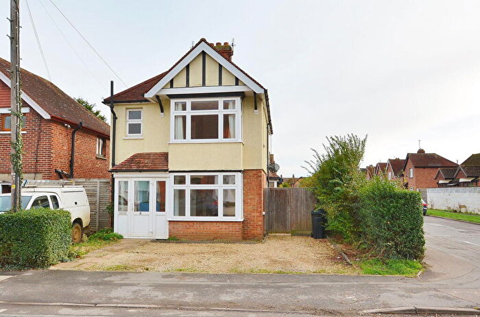 3 Bedroom Detached House For Sale In Queens Road, Thame, OX9