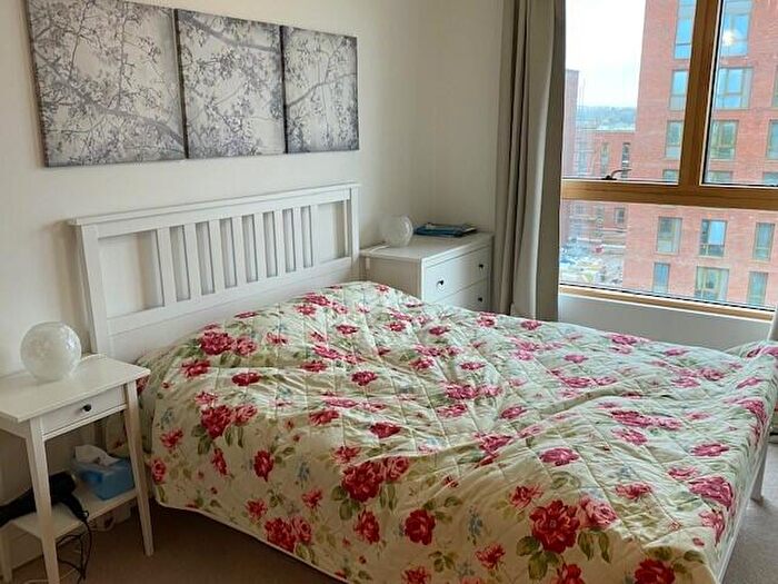 2 Bedroom Apartment To Rent In Alfred Street, Reading, Berkshire, RG1