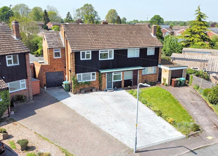 4 Bedroom Semi-Detached House For Sale In The Cedars, Wendover, HP22