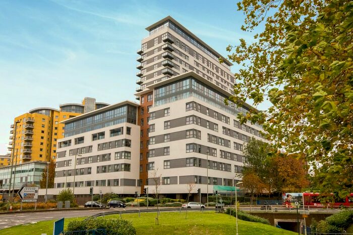 1 Bedroom Flat To Rent In Alencon Link, Basingstoke, RG21