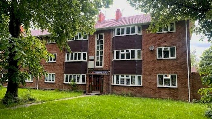 2 Bedroom Flat To Rent In Lichfield Road, Wednesfield, Wolverhampton, WV11