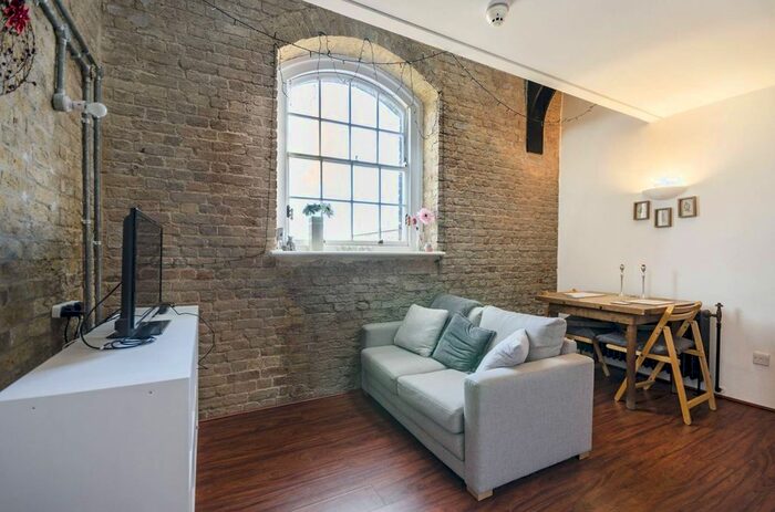 1 Bedroom Flat To Rent In Marlborough Road, Woolwich, London, SE18