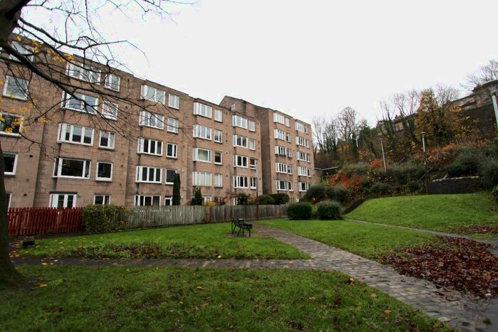 2 Bedroom Flat To Rent In Saunders Street, Stockbridge, Edinburgh, EH3