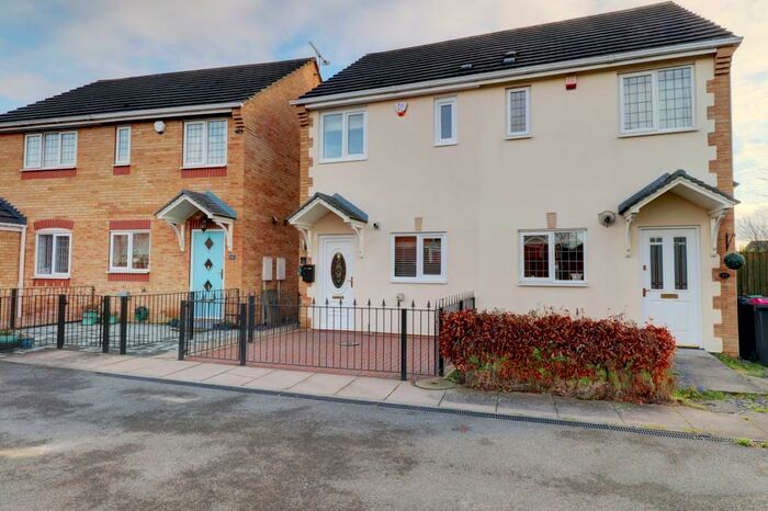 2 Bedroom Semi-Detached House To Rent In Cooper Close, Brampton Bierlow, S63