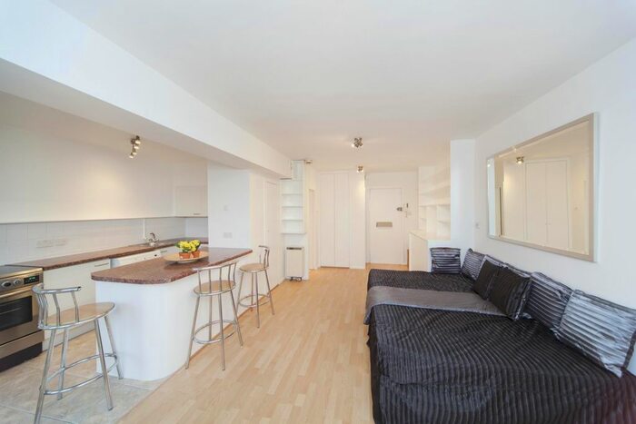 Studio To Rent In Hazlewood Tower, Golborne Gardens, London W10