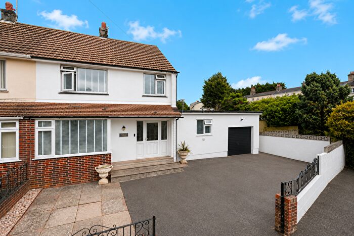 4 Bedroom Semi-Detached House For Sale In Winstone Avenue, Torquay, TQ2
