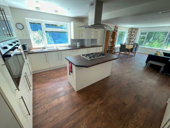 6 Bedroom Detached House To Rent In Manwood Avenue, Canterbury, CT2