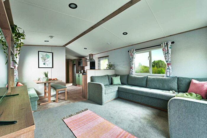 2 Bedroom Caravan For Sale In Stratheck Holiday Park, PA23