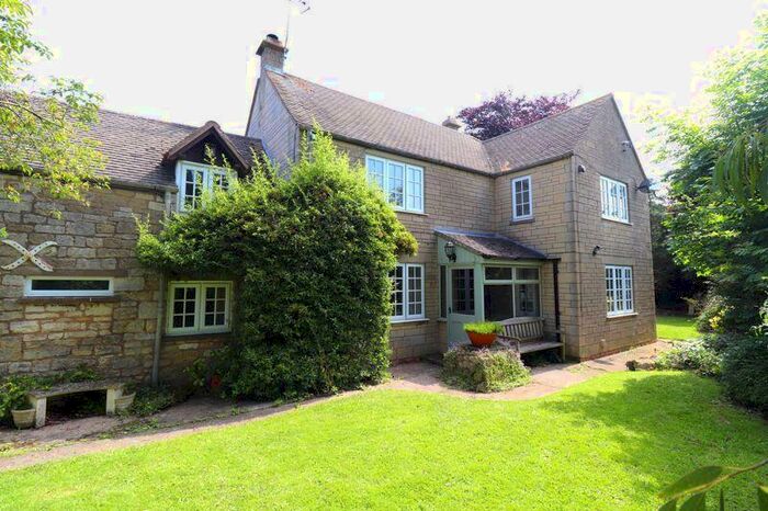 3 Bedroom Detached House To Rent In Stroud Road, Gloucester, GL4