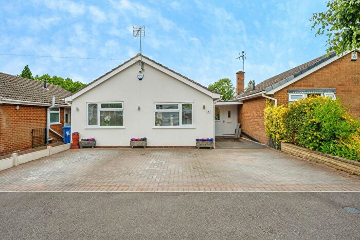 2 Bedroom Bungalow For Sale In Lawrence Avenue, Derby, DE21