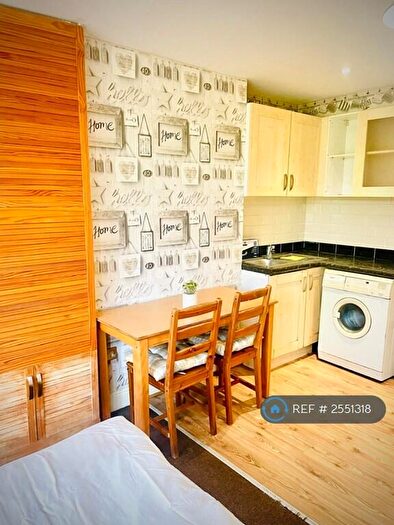 1 Bedroom Flat To Rent In Brantwood Road, Luton, LU1
