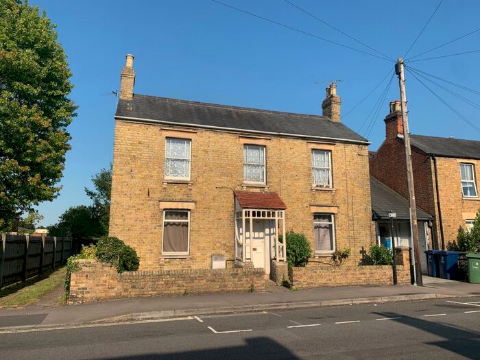 2 Bedroom Apartment To Rent In Lime Walk, Headington, OX3