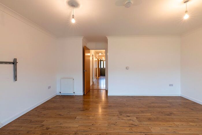 2 Bedroom Detached Bungalow For Sale In Eden Crescent, Glenfarg, Perth, PH2
