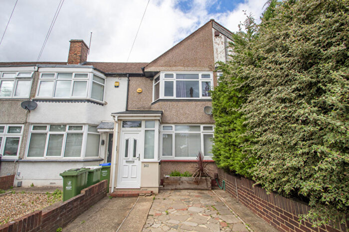 2 Bedroom Terraced House To Rent In Sherwood Park Avenue, Sidcup, DA15