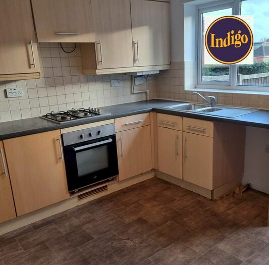 2 Bedroom Terraced House To Rent In Hill View Drive, London, SE28