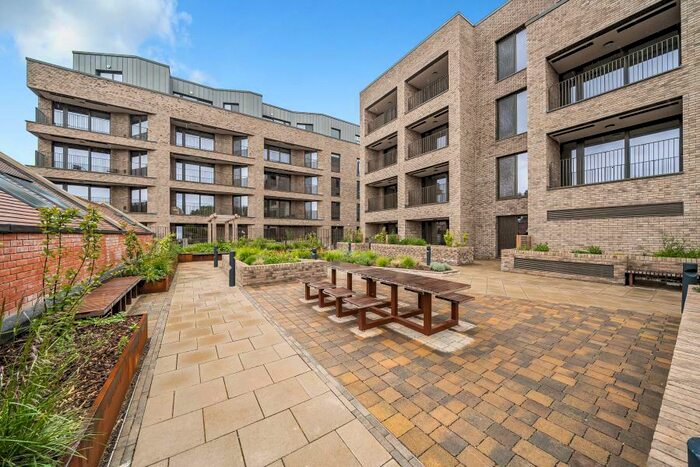 1 Bedroom Retirement Property To Rent In Woking, GU21