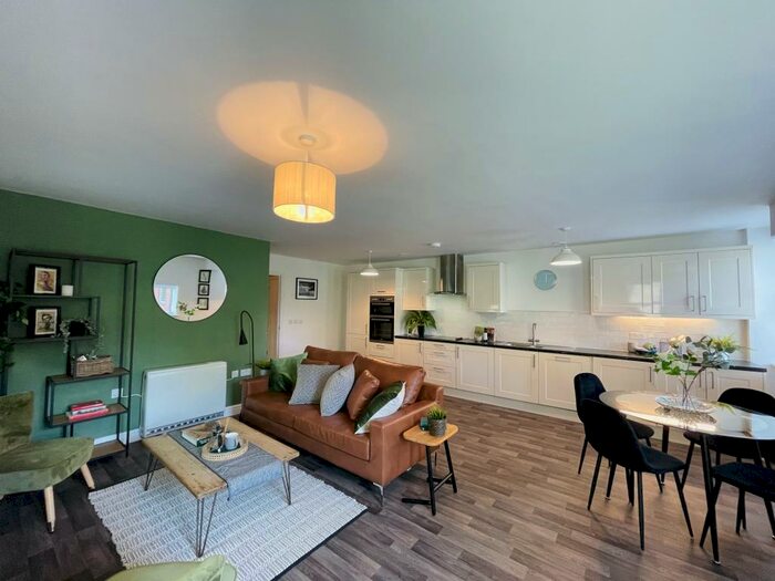 2 Bedroom Apartment To Rent In Bartholomews Square, Horfield, Bristol, BS7