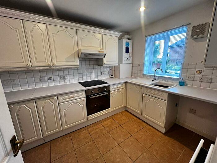 3 Bedroom Terraced House To Rent In Hamilton Gardens, Bosham, PO18