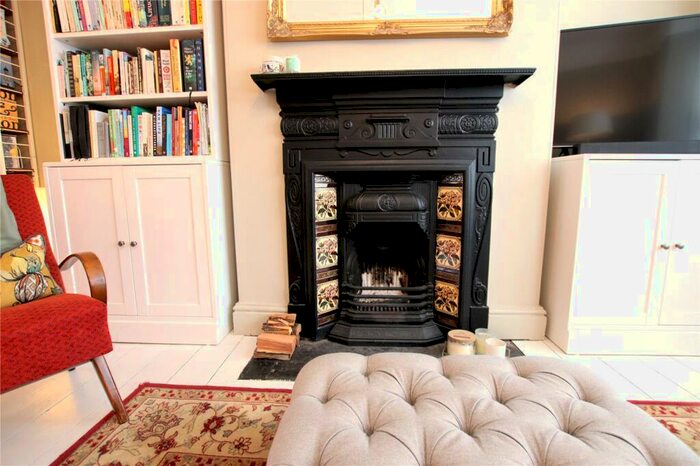 3 Bedroom Terraced House For Sale In King Street, Tiverton, Devon, EX16