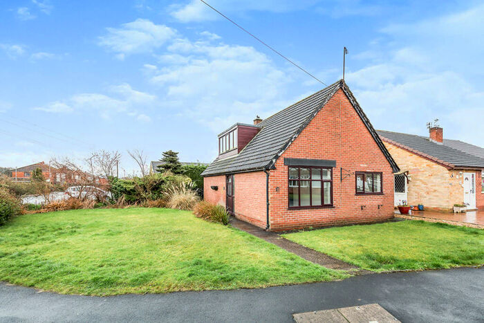 3 Bedroom Bungalow To Rent In Severn Drive, Walton-le-Dale, Preston, Lancashire, PR5