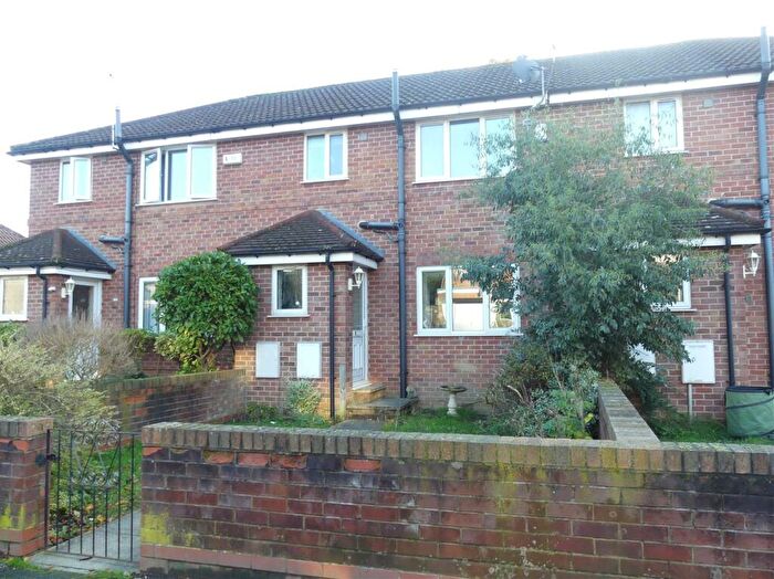 3 Bedroom Town House To Rent In Wrenbeck Drive, Otley, LS21