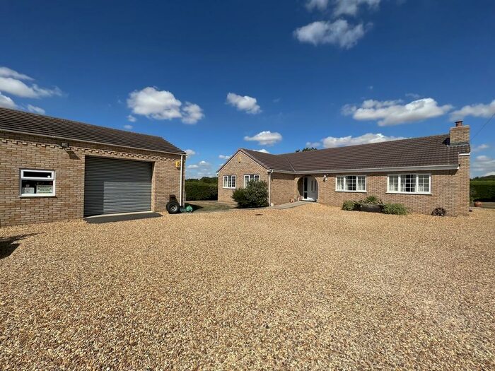 4 Bedroom Detached Bungalow For Sale In Turnpike Close, Doddington, March, Cambs, PE15