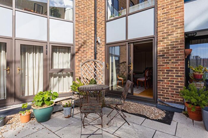 2 Bedroom Apartment For Sale In Tower Bridge Wharf, St. Katharines Way, London, E1W