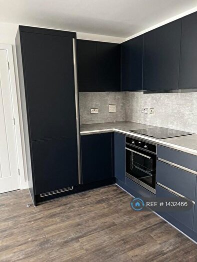 1 Bedroom Flat To Rent In Headland House, Rochester, ME1