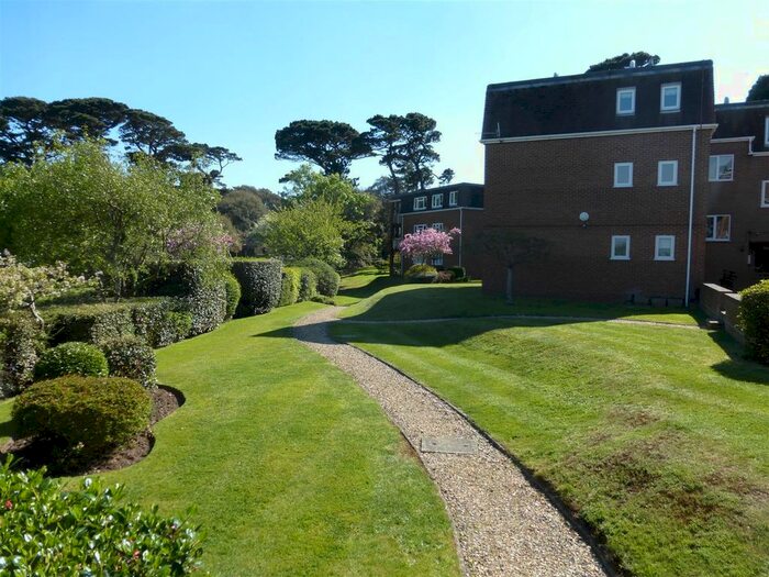 2 Bedroom Flat To Rent In Belle Vue Crescent, Southbourne, Bournemouth, BH6