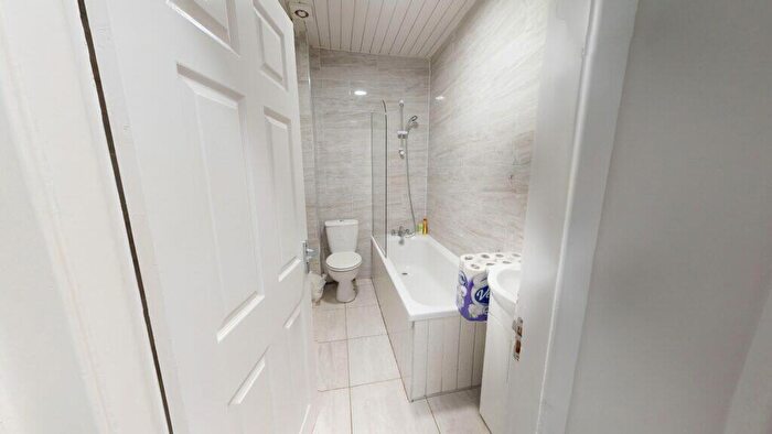 5 Bedroom House To Rent In Lottie Road, Selly Oak, B29