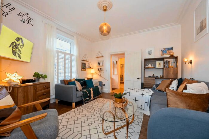 1 Bedroom Flat To Rent In Cromer Avenue, Manchester, M20