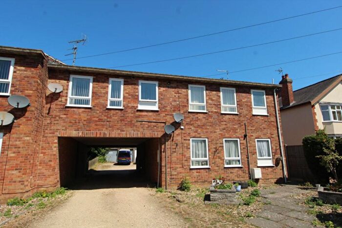 2 Bedroom Flat For Sale In Gilmorton Road, Lutterworth, LE17